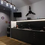 Lm Industrial & * Палермо